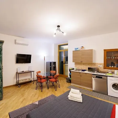 Dante Super Next Metro By Houseinnaples