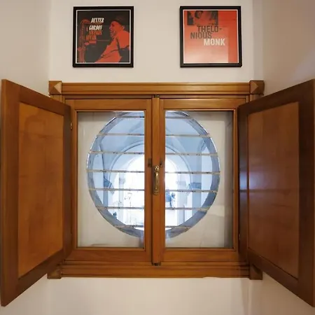 Dante Super Next Metro By Houseinnaples Apartmán *