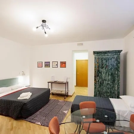 Апартаменты Dante Super Next Metro By Houseinnaples Неаполь