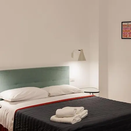 Апартаменты Dante Super Next Metro By Houseinnaples
