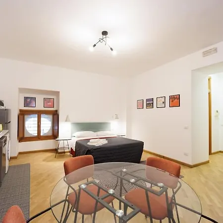 Апартаменты Dante Super Next Metro By Houseinnaples Неаполь