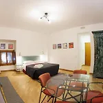 Dante Super Next Metro By Houseinnaples شقة