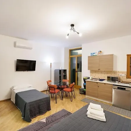 Daire Dante Super Next Metro By Houseinnaples *